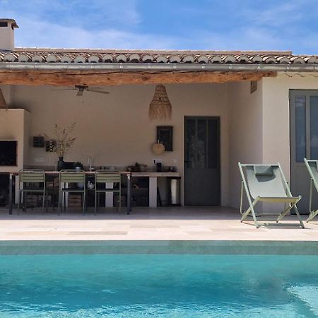 Appartement Dans Un Mas Provencal Renove Saint-Hilaire-dʼOzilhan Buitenkant foto
